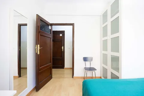 Кімната в оренду, Madrid