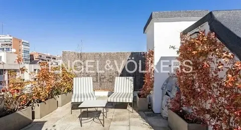 Appartamento 172 m² a Madrid