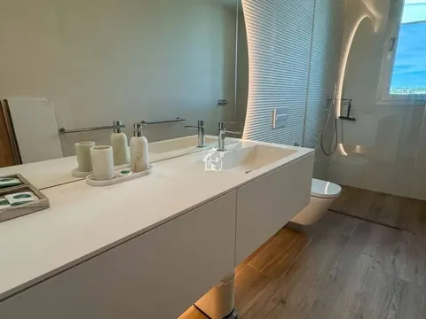 Pis de 360 m² a Oriola