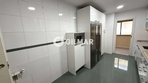 Flat 150 m² in Majadahonda