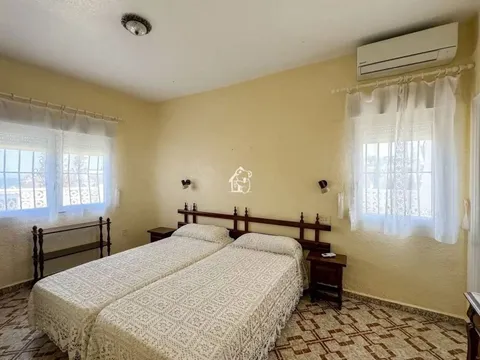 Casa de 250 m² a Oriola