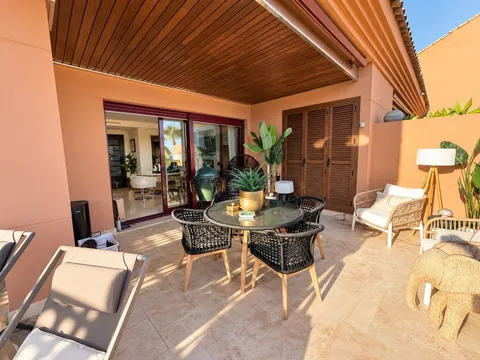 Appartement 330 m² à Luque