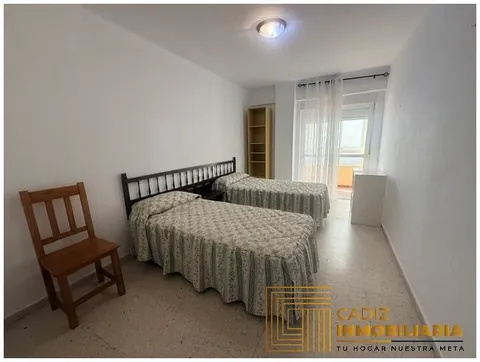Pis de 110 m² a Cádiz