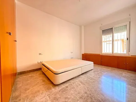 Casa de 151 m² a Tomares
