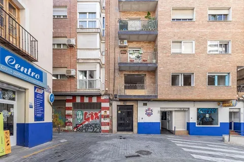 Piso de 101 m² en Granada