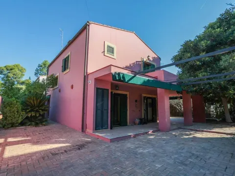 Casa 268 m² a Rocafort