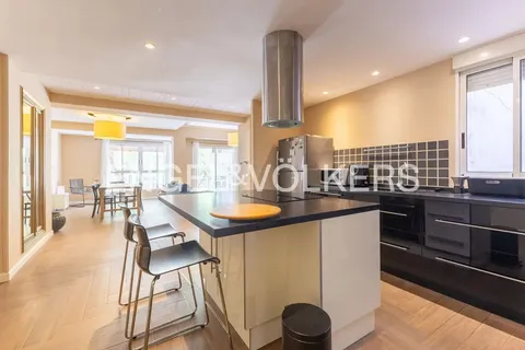 Wohnung 132 m² in Valencia