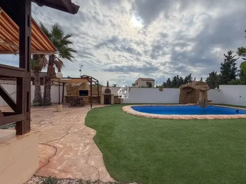 Casa de 80 m² a Oriola