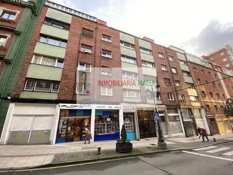 Appartamento 103 m² a Oviedo