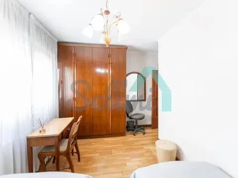Pis de 86 m² a Oviedo