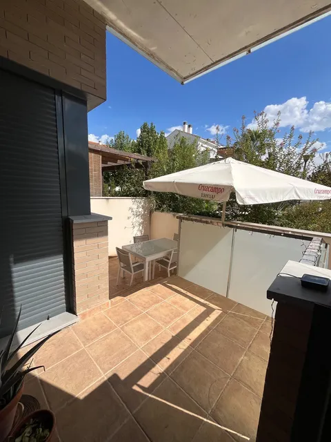 Pis de 90 m² a Albolote