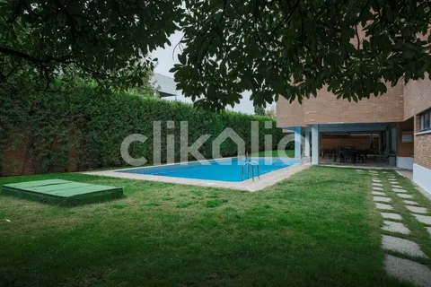 Wohnung 392 m² in Madrid
