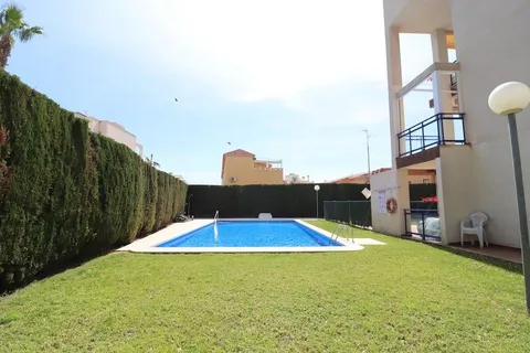Pis de 70 m² a Oriola