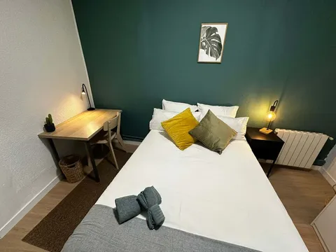 Room for rent, Madrid