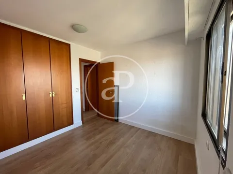 Wohnung 112 m² in Valencia