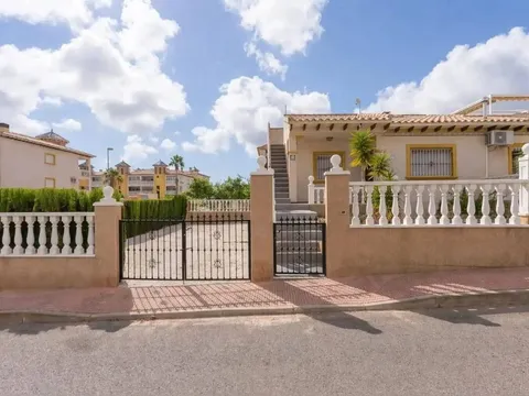 Casa de 61 m² a Oriola