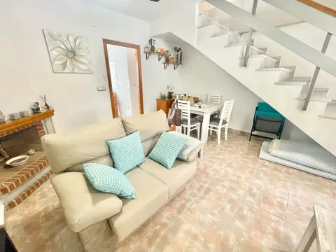 Casa de 90 m² a el Pilar de la Foradada