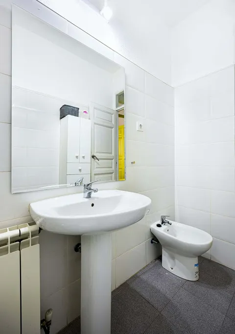 Room for rent, Madrid