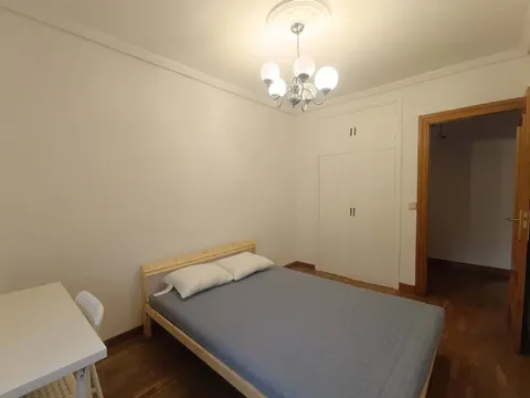 Room for rent, Pamplona