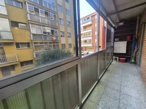 Pis de 110 m² a Àvila