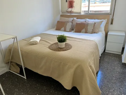Habitació de lloguer, València (2/9)