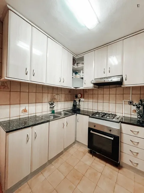 Habitación en alquiler, Santa Coloma de Gramanet (4/6)