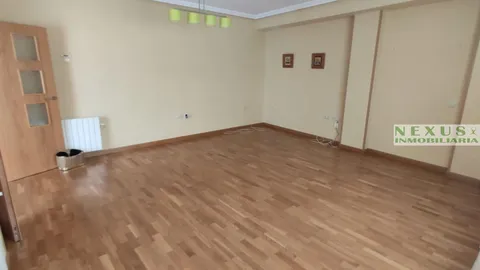 Appartamento 280 m² a Cáceres