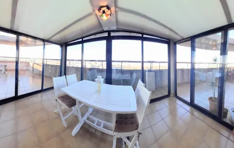Pis de 85 m² a València
