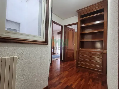 Pis de 90 m² a Ourense