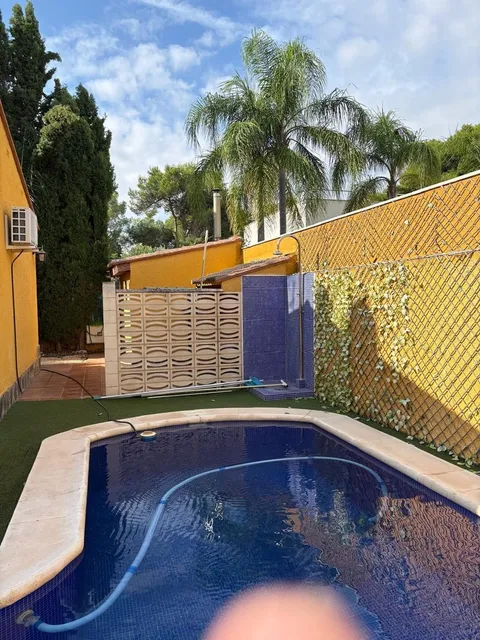 Casa de 330 m² a Riba-roja de Túria