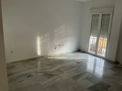 Pis de 80 m² a Dos Hermanas