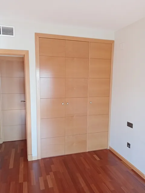 Pis de 75 m² a Còrdova