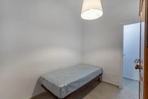 Piso de 101 m² en Granada
