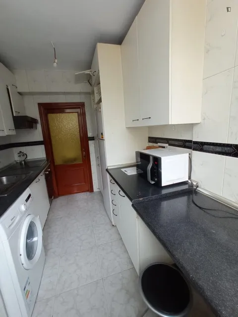 Habitació de lloguer, Madrid (2/6)