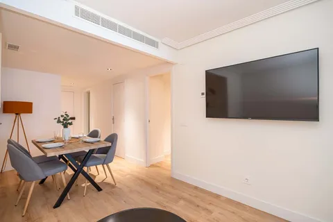 Habitación en alquiler, Madrid (2/9)