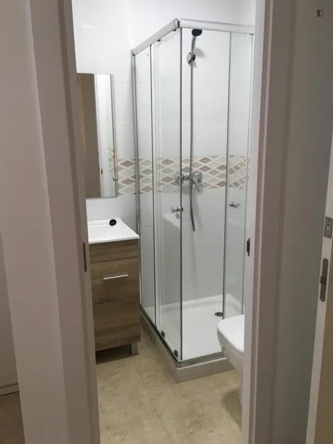 Habitació de lloguer, València (3/3)