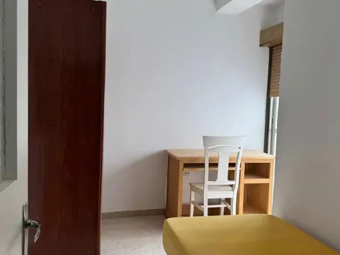 Pis de 80 m² a Còrdova