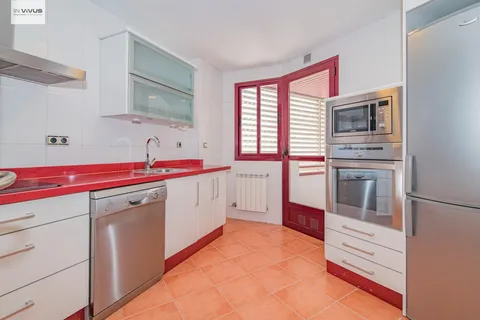 Flat 101 m² in Granada (3/49)