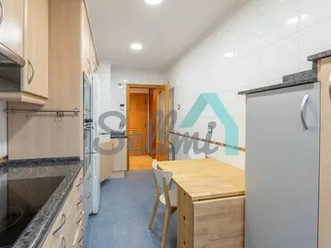 Flat 86 m² in Oviedo