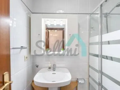 Pis de 68 m² a Oviedo
