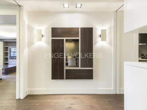 Квартира 210 м² в Барселоне (3/61)