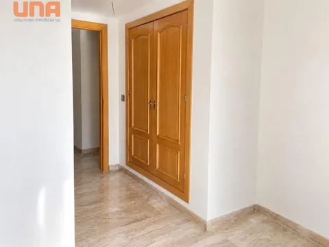 Pis de 100 m² a Còrdova