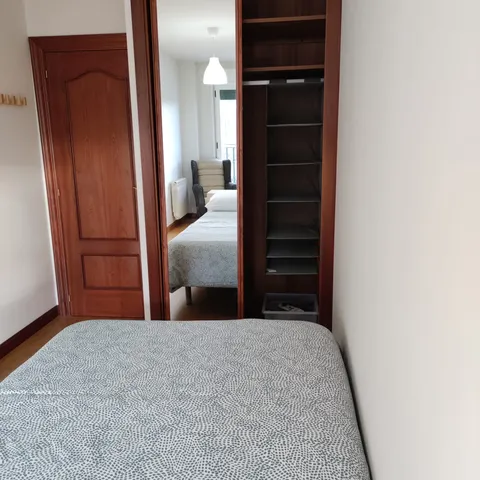 Room for rent, La Cistérniga