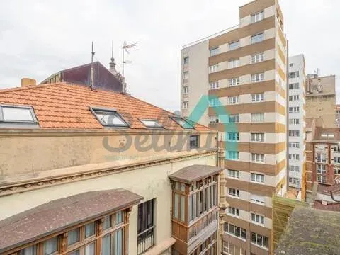 Pis de 100 m² a Gijón