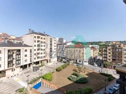 Pis de 68 m² a Oviedo