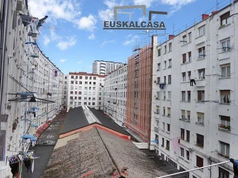Appartamento 54 m² a Bilbao