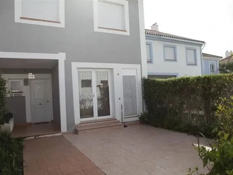 Будинок 180 м² у Estepona