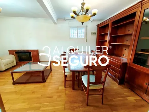 Casa de 220 m² a Casarrubios del Monte