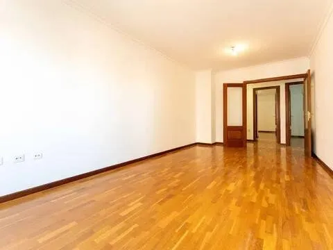 Wohnung 96 m² in Gijón / Xixón