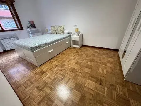 Pis de 79 m² a Gijón
